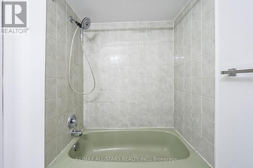 209 Apache Trail, Toronto, ON - Indoor Photo Showing Bathroom