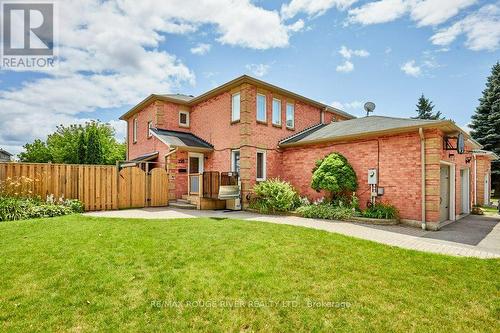 216 Wright Crescent, Ajax, ON - Outdoor