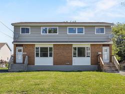 5/5A Marilyn Drive  Dartmouth, NS B2Y 3W9