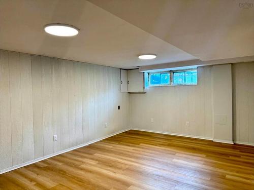 5/5A Marilyn Drive, Dartmouth, NS - Indoor Photo Showing Other Room