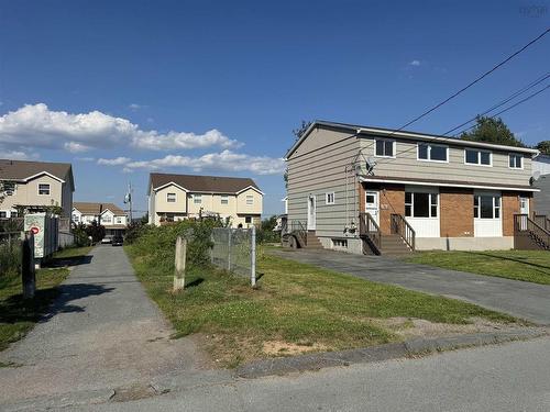 5/5A Marilyn Drive, Dartmouth, NS - Outdoor