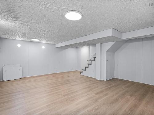5/5A Marilyn Drive, Dartmouth, NS - Indoor Photo Showing Other Room
