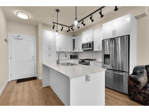 612 11077 RAVINE ROAD  Surrey, BC V3T 0R7