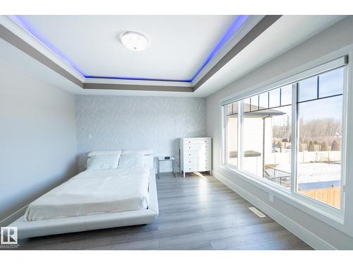 3623 8 St Nw, Edmonton, AB - Indoor