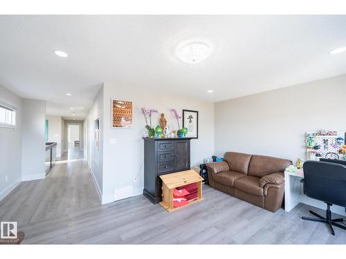 3623 8 St Nw, Edmonton, AB - Indoor Photo Showing Living Room
