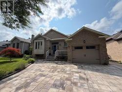 70 CLOSS SQUARE Aurora, ON L4G 5H9