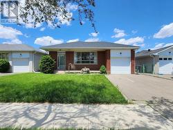 LOWER LEVEL - 57 NORFIELD CRESCENT Toronto, ON M9W 1X5