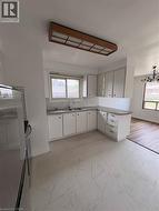 15 CHAMPLAIN Avenue Hamilton, ON L8G 2H5
