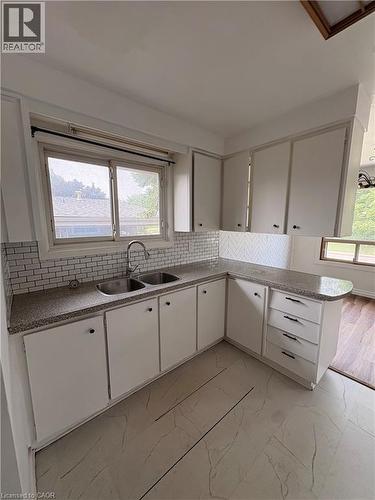 15 Champlain Avenue, Hamilton, ON - Indoor Photo Showing Kitchen With Double Sink