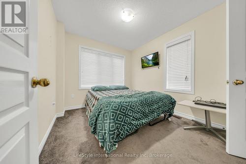 87 - 88 Decorso Drive, Guelph (Kortright East), ON - Indoor Photo Showing Bedroom