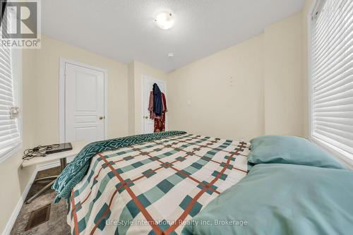 87 - 88 Decorso Drive, Guelph (Kortright East), ON - Indoor Photo Showing Bedroom