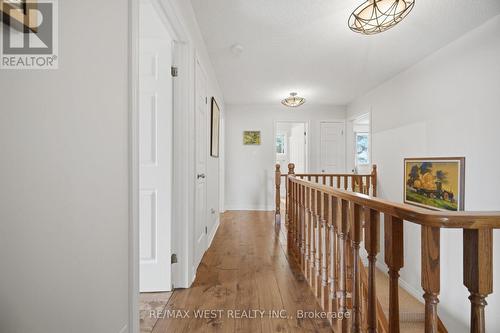 27 Norma Crescent, Hamilton, ON - Indoor Photo Showing Other Room