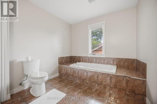 27 Norma Crescent, Hamilton, ON - Indoor Photo Showing Bathroom