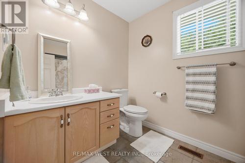 27 Norma Crescent, Hamilton, ON - Indoor Photo Showing Bathroom