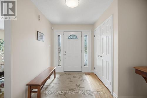 27 Norma Crescent, Hamilton, ON - Indoor Photo Showing Other Room