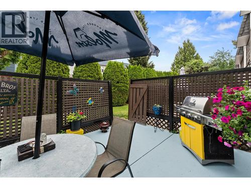 3135 Walnut Street Unit# 5, Kelowna, BC - Outdoor With Deck Patio Veranda