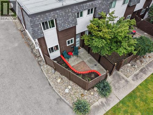 3135 Walnut Street Unit# 5, Kelowna, BC - Outdoor