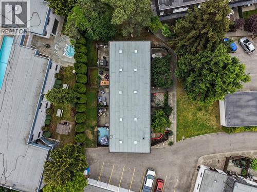 3135 Walnut Street Unit# 5, Kelowna, BC - Outdoor