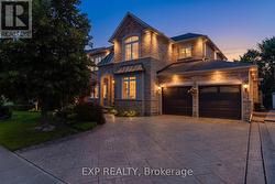 26 PACKHAM CIRCLE  Brampton, ON L7A 2N6