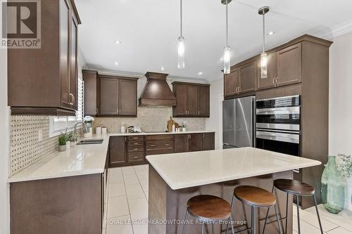 332 Mcgibbon Drive, Milton, ON - Indoor Photo Showing Kitchen With Double Sink With Upgraded Kitchen
