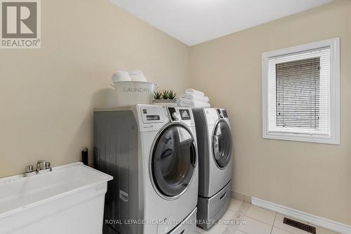 332 Mcgibbon Drive, Milton, ON - Indoor Photo Showing Laundry Room