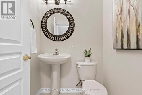332 Mcgibbon Drive, Milton, ON - Indoor Photo Showing Bathroom