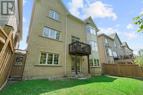 332 Mcgibbon Drive, Milton, ON - Outdoor
