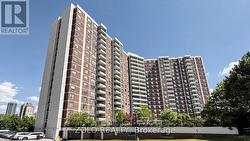 915 - 20 EDGECLIFF GOLFWAY Toronto, ON M3C 3A4
