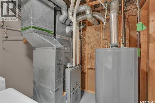 2022 Elliott Street, Regina, SK - Indoor Photo Showing Other Room