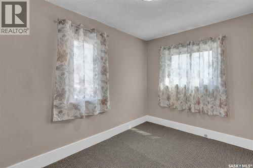 2022 Elliott Street, Regina, SK - Indoor Photo Showing Other Room
