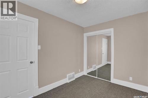 2022 Elliott Street, Regina, SK - Indoor Photo Showing Other Room