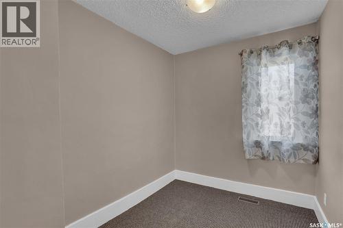 2022 Elliott Street, Regina, SK - Indoor Photo Showing Other Room