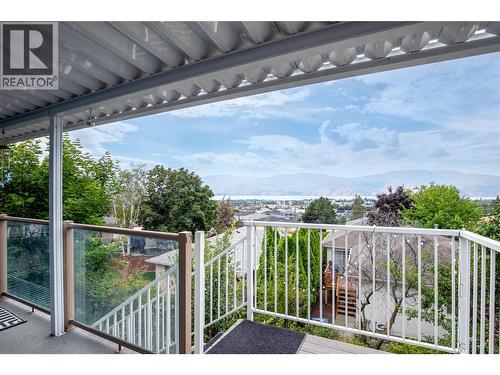 2440 Old Okanagan Highway Unit# 331, West Kelowna, BC - Outdoor With Exterior