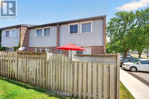 122 - 500 Osgoode Drive, London South (South Y), ON - Outdoor