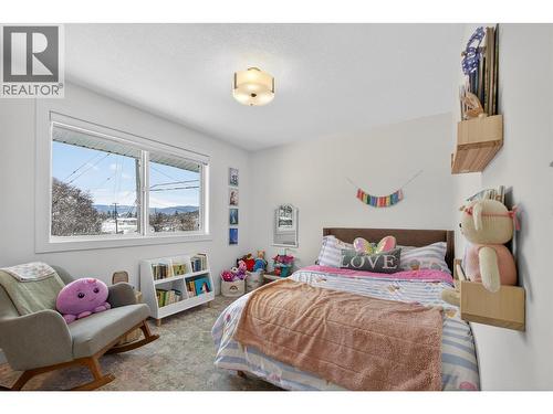 2490 Sexsmith Road, Kelowna, BC - Indoor Photo Showing Bedroom