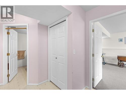 280 Cosens Court, Kelowna, BC - Indoor Photo Showing Other Room