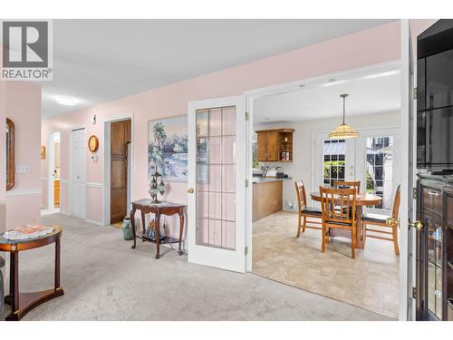 280 Cosens Court, Kelowna, BC - Indoor