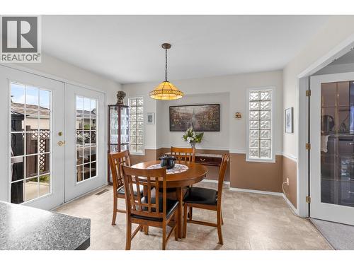 280 Cosens Court, Kelowna, BC - Indoor Photo Showing Dining Room