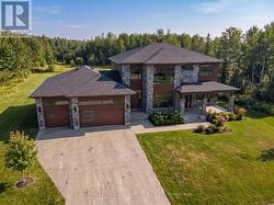 671 BALLYCASTLE CRESCENT Ottawa, ON K1X 0A3