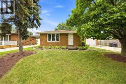 464 PARKDALE CRESCENT St Clair, ON N0N 1G0