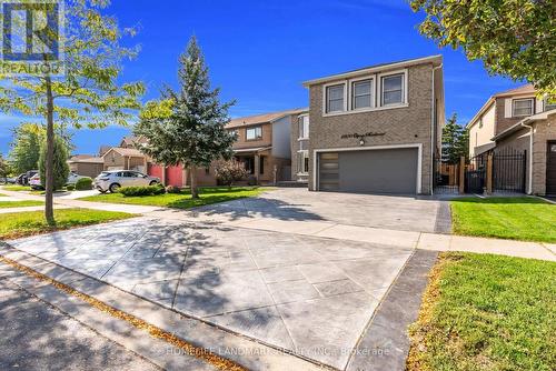 6200 Osprey Boulevard, Mississauga, ON - Outdoor With Facade