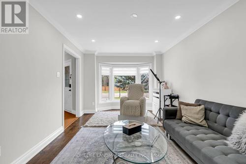 6200 Osprey Boulevard, Mississauga, ON - Indoor Photo Showing Living Room