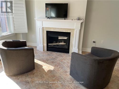 29 NORTH MAPLE STREET , Collingwood, Ontario L9Y 0J3 5