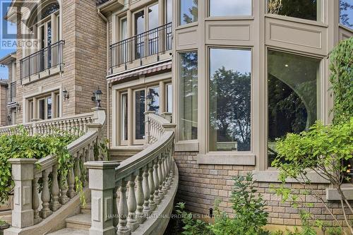 32 Arjay Crescent, Toronto, ON - Outdoor