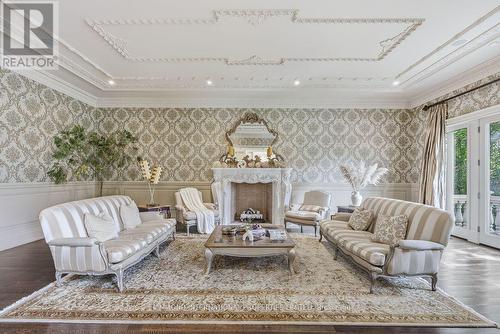 32 Arjay Crescent, Toronto, ON - Indoor
