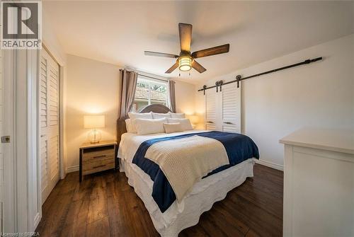 382 Cedar Drive, Turkey Point, ON - Indoor Photo Showing Bedroom