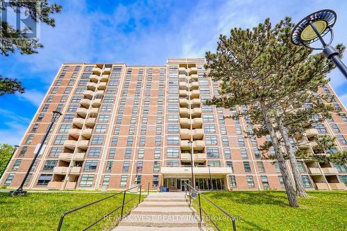 709 - 335 DRIFTWOOD AVENUE  Toronto, ON M3N 2P3