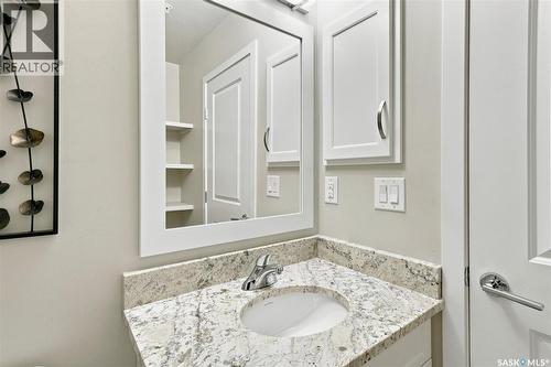 116 1025 Moss Avenue, Saskatoon, SK - Indoor Photo Showing Bathroom