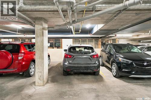 116 1025 Moss Avenue, Saskatoon, SK - Indoor Photo Showing Garage