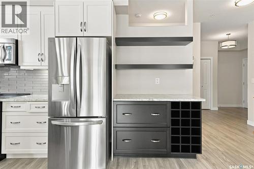 116 1025 Moss Avenue, Saskatoon, SK - Indoor Photo Showing Kitchen With Stainless Steel Kitchen With Upgraded Kitchen